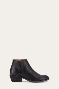 Booties^Frye Carson Piping Bootie