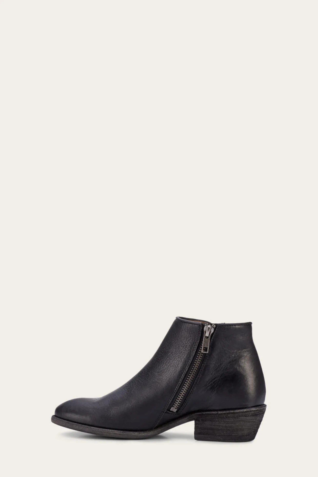 Booties^Frye Carson Piping Bootie